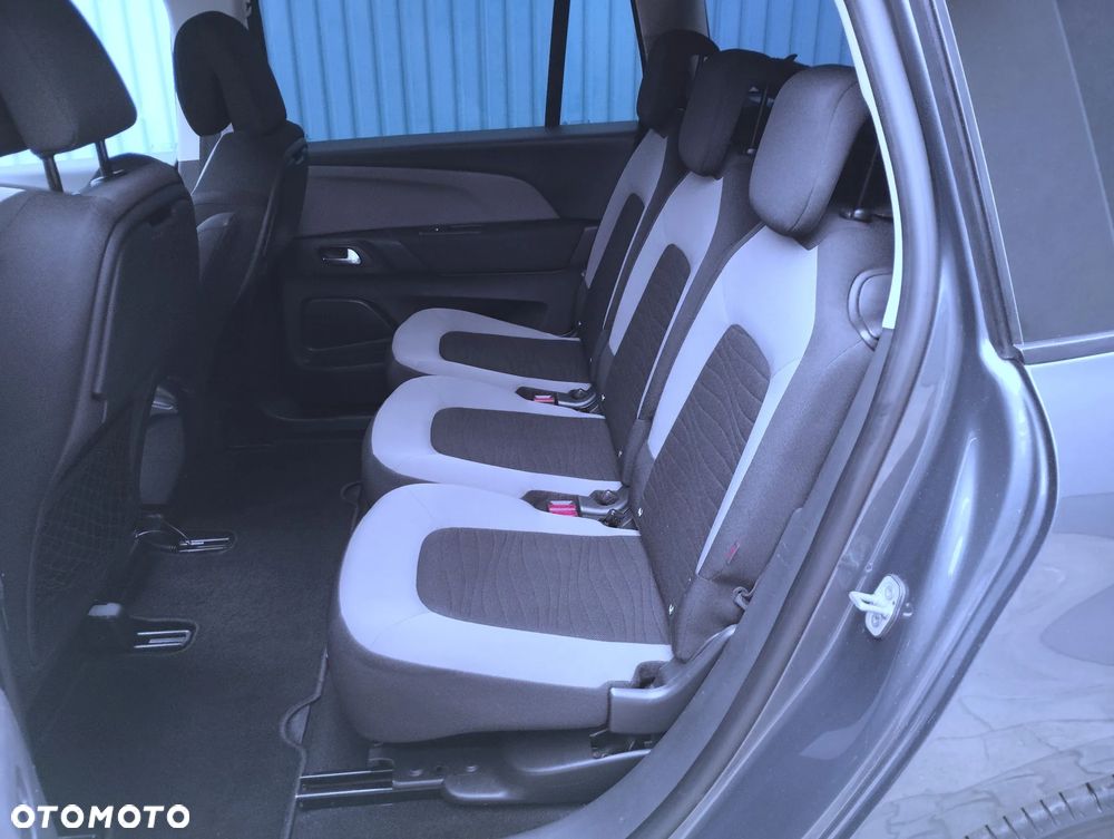 Citroën C4 Grand Picasso - 12