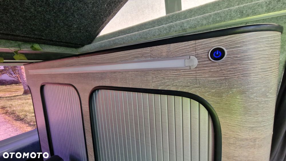 Volkswagen Transporter - 28