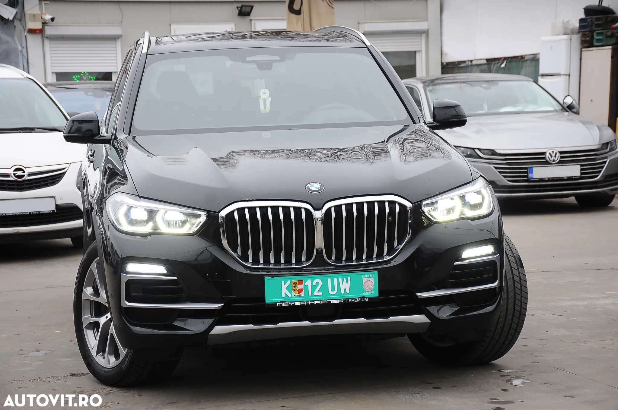 BMW X5 xDrive45e - 32