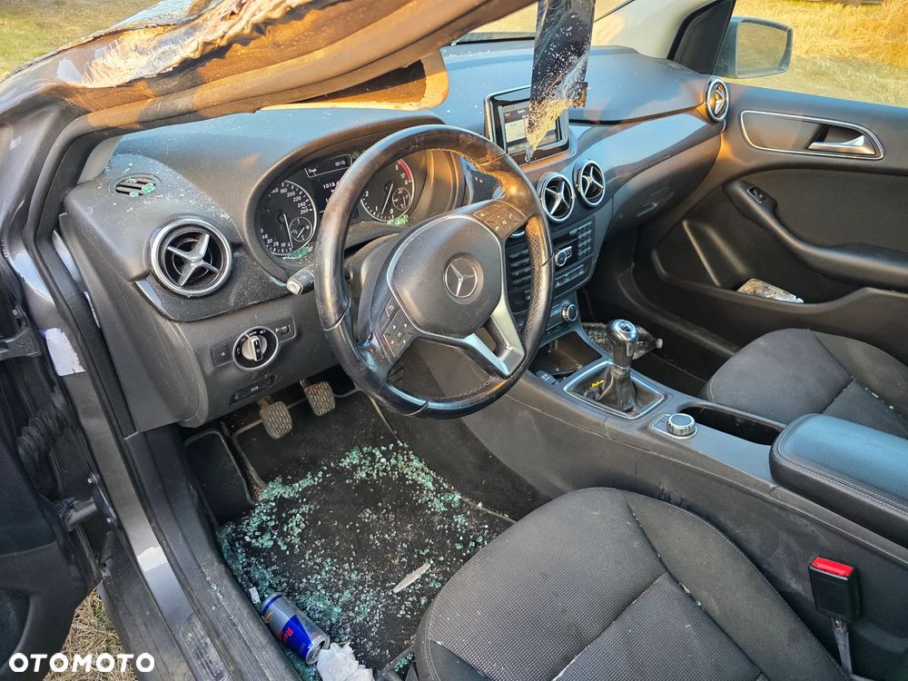 Mercedes-Benz Klasa B 180 CDI (BlueEFFICIENCY) - 16