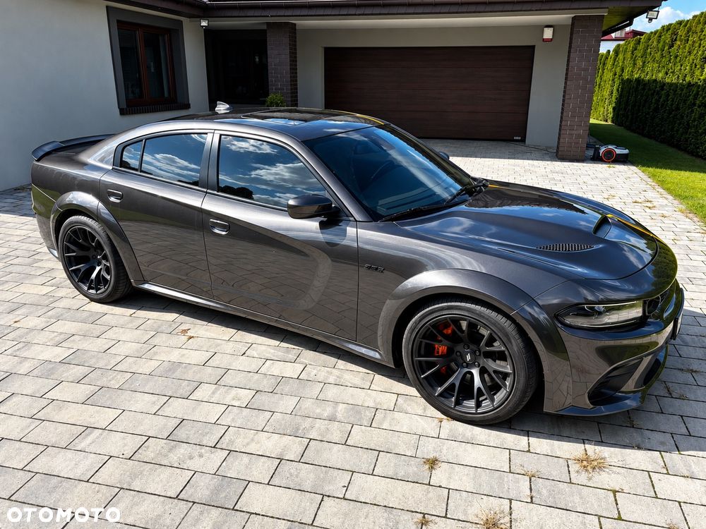 Dodge Charger 6.4 Scat Pack Widebody - 12