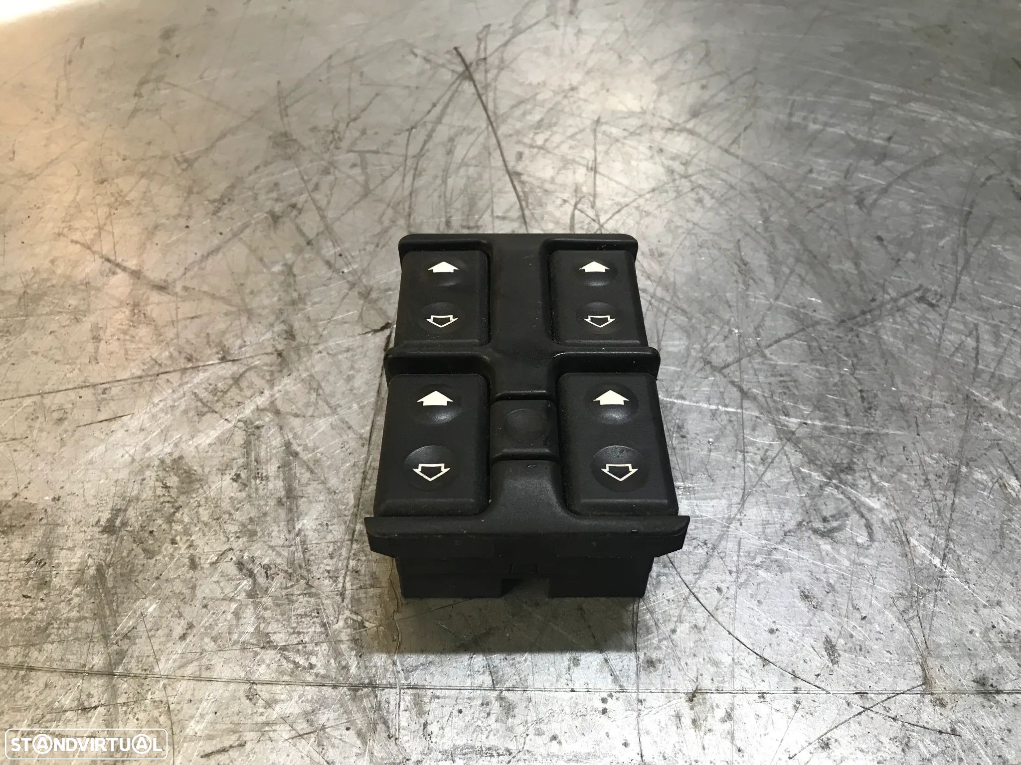 COMANDO / BOTÕES VIDROS BMW SERIE 5 525 E34 1379075 - 1