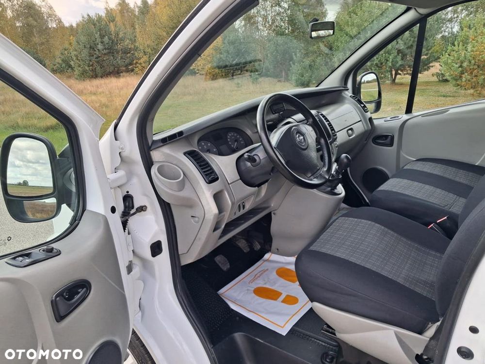 Opel Vivaro - 19