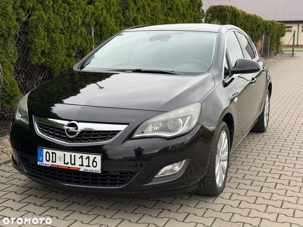 Opel Astra 1.4 Turbo Cosmo - 1
