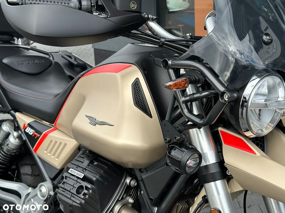 Moto Guzzi V85 - 17
