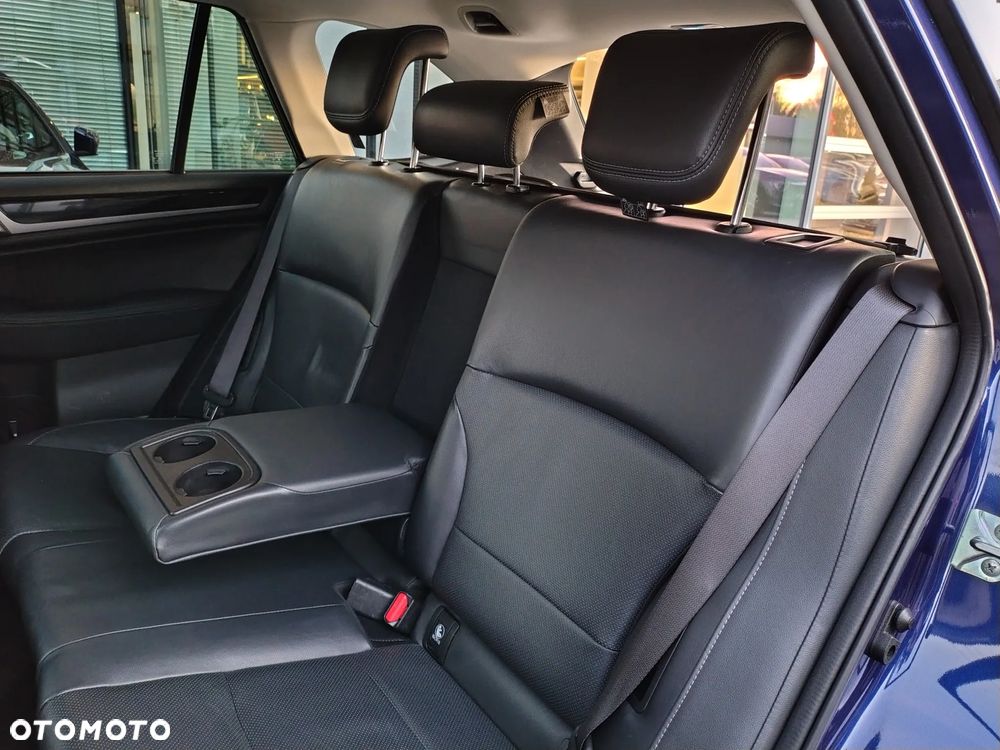 Subaru Outback 2.5i Exclusive - 16