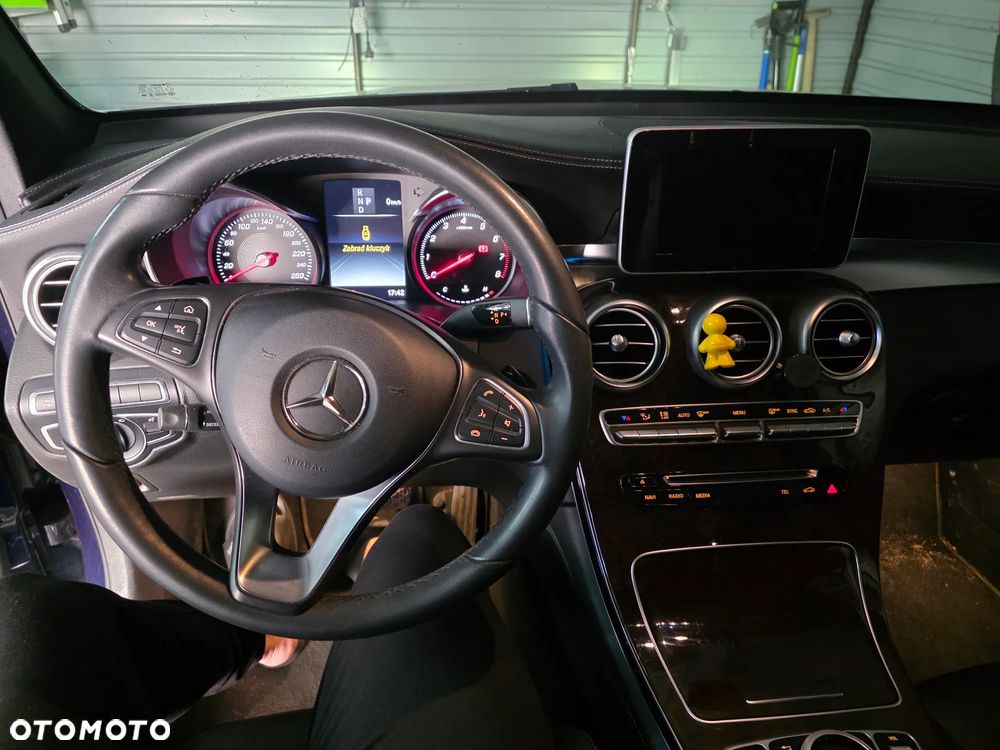 Mercedes-Benz GLC 300 4Matic 9G-TRONIC - 8