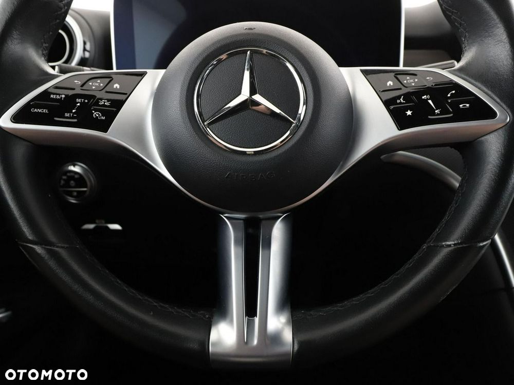 Mercedes-Benz Klasa C 300 e PHEV - 22