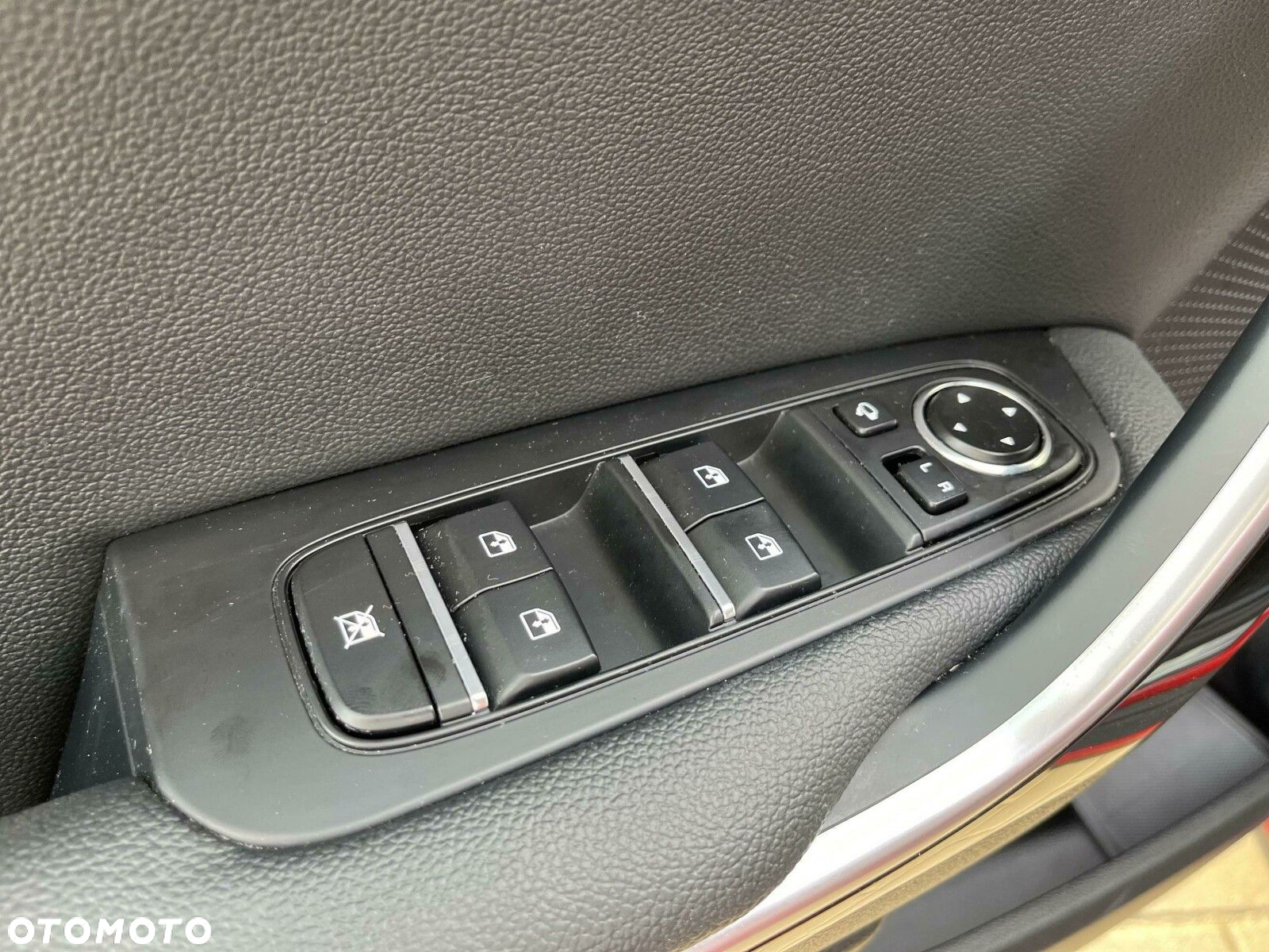 Kia XCeed - 14