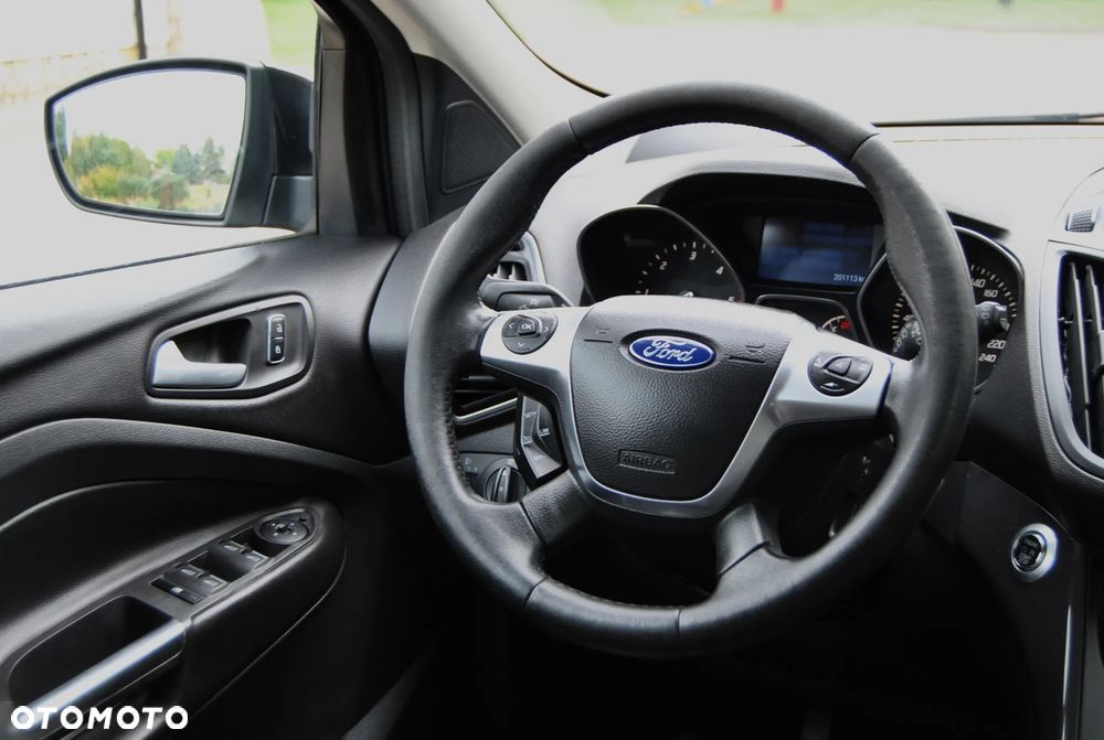 Ford Kuga 2.0 TDCi 4x2 Titanium - 10