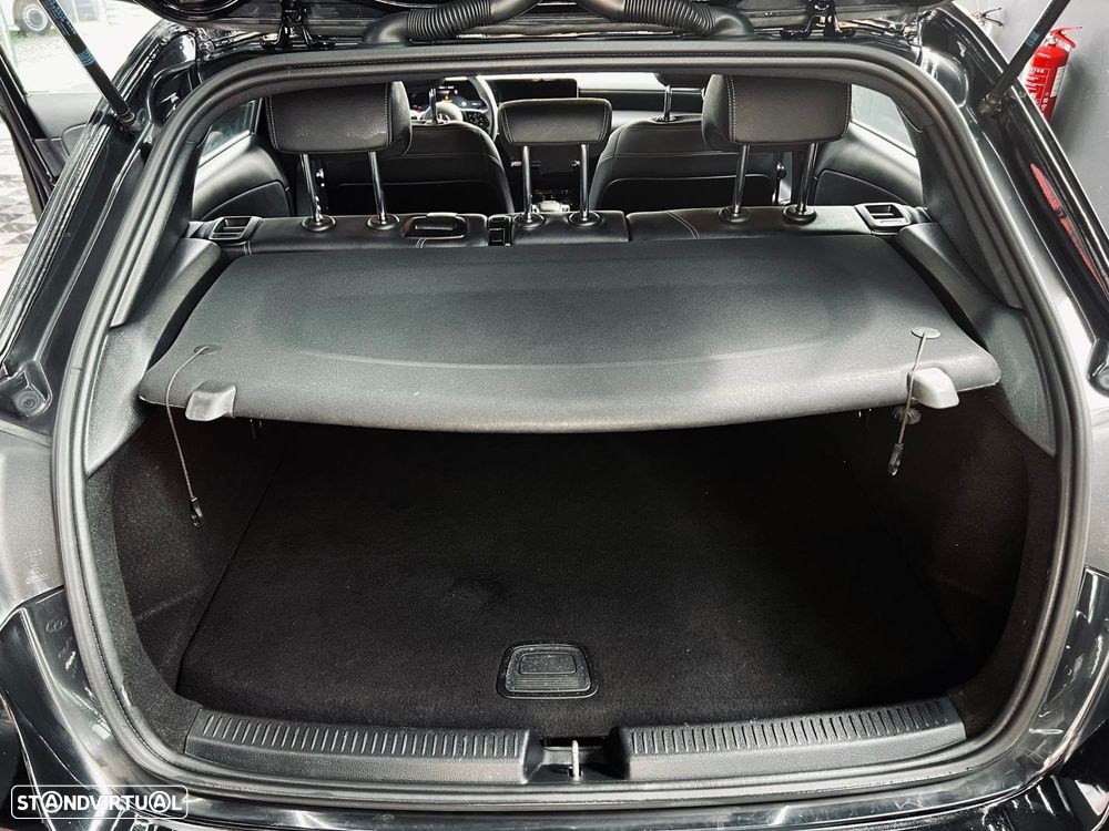 Mercedes-Benz A 250 e Progressive - 8