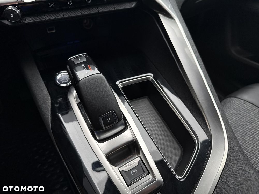 Peugeot 5008 1.6 PureTech Allure S&S EAT8 - 15