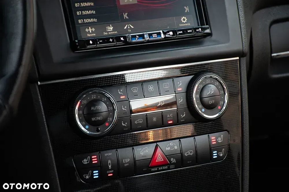 Mercedes-Benz ML 63 AMG 4Matic 7G-TRONIC - 35