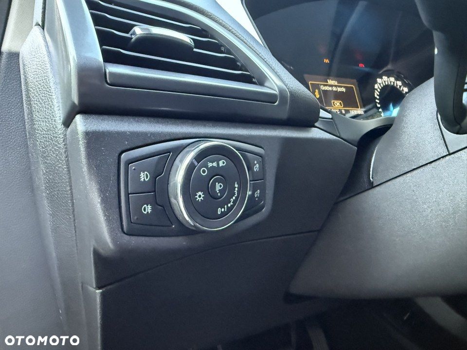 Ford Mondeo SW 2.0 TDCi S&S Titanium - 20