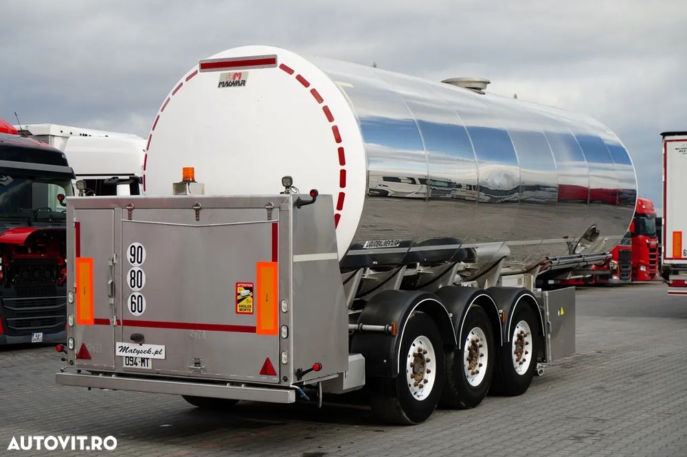 Magyar / REZERVOR ALIMENTE / 30.000 L / AXĂ RIDICATĂ / AXĂ DE DIRECȚIE / - 5