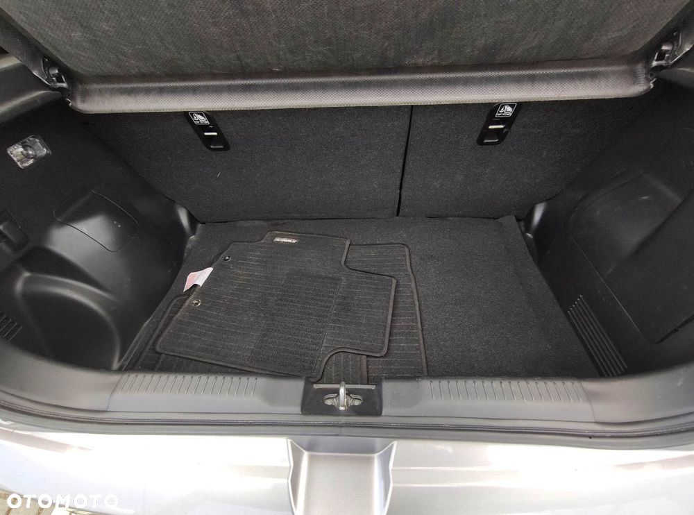 Suzuki Swift 1.2 Dualjet SHVS Premium CVT - 19