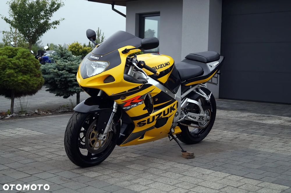 Suzuki GSX-R - 2