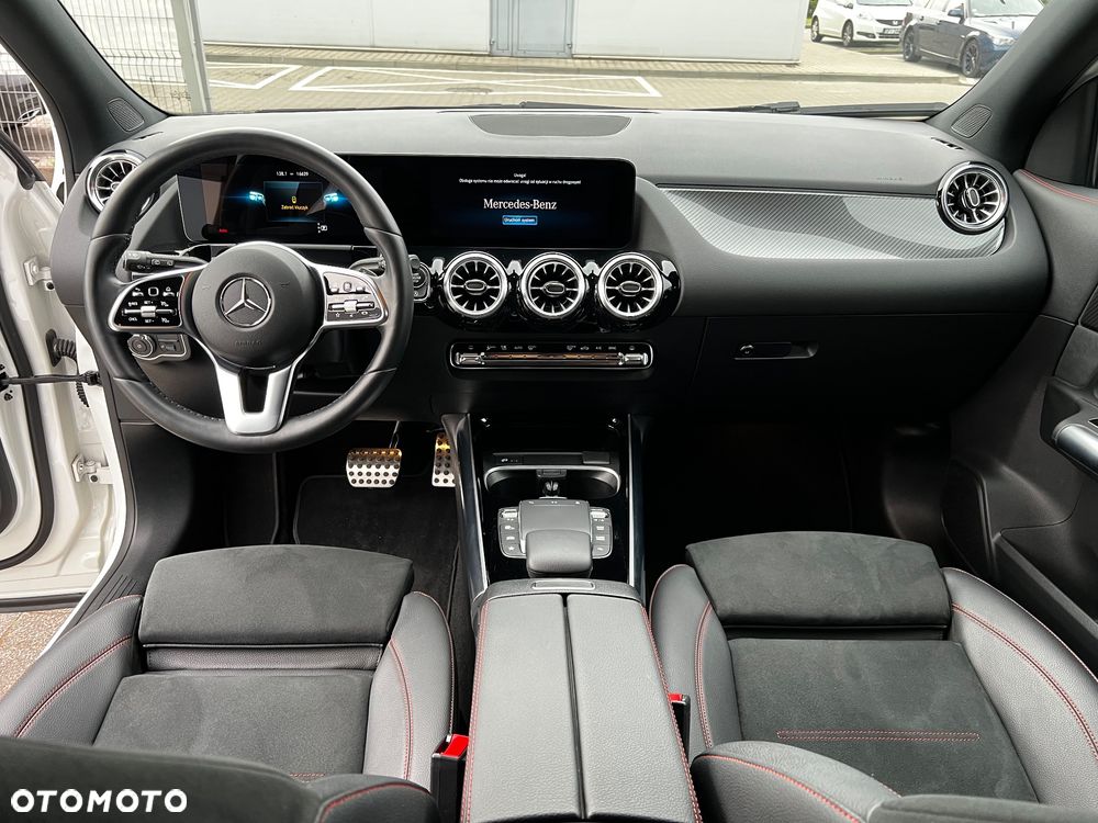 Mercedes-Benz GLA 250 4Matic 7G-DCT AMG Line - 12