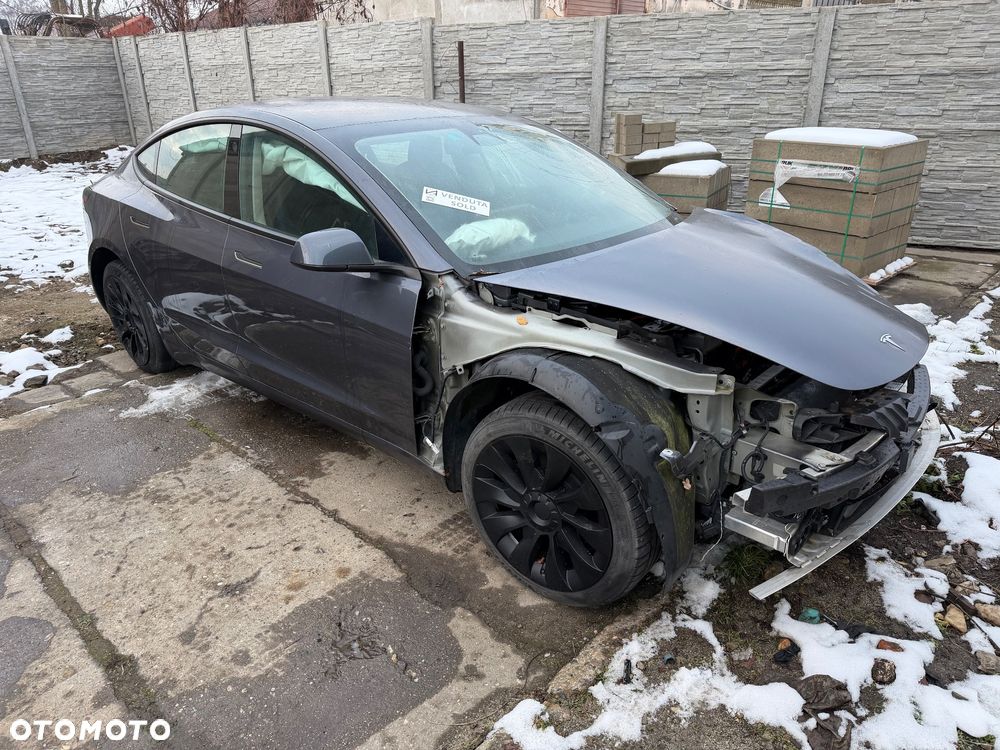 Tesla Model 3 Standard Reichweite Plus Hinterradantrieb - 21