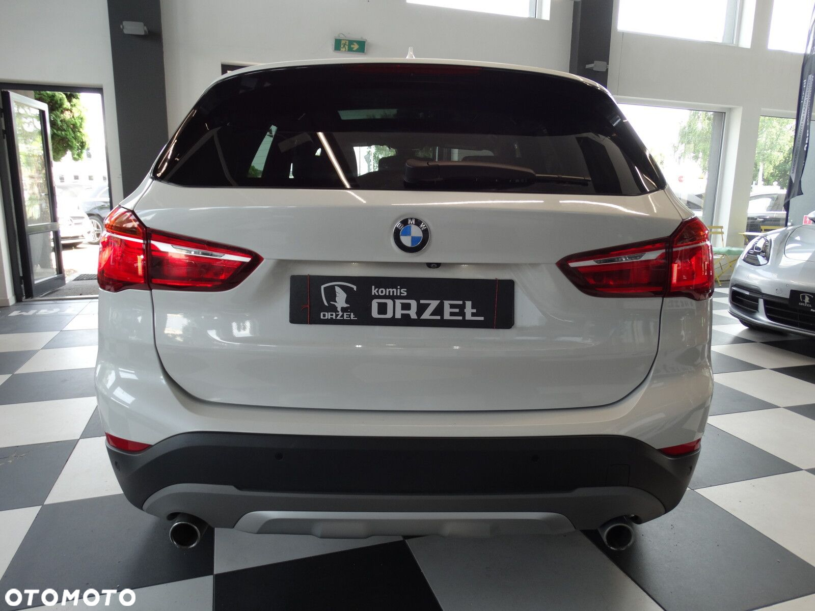 BMW X1 - 6
