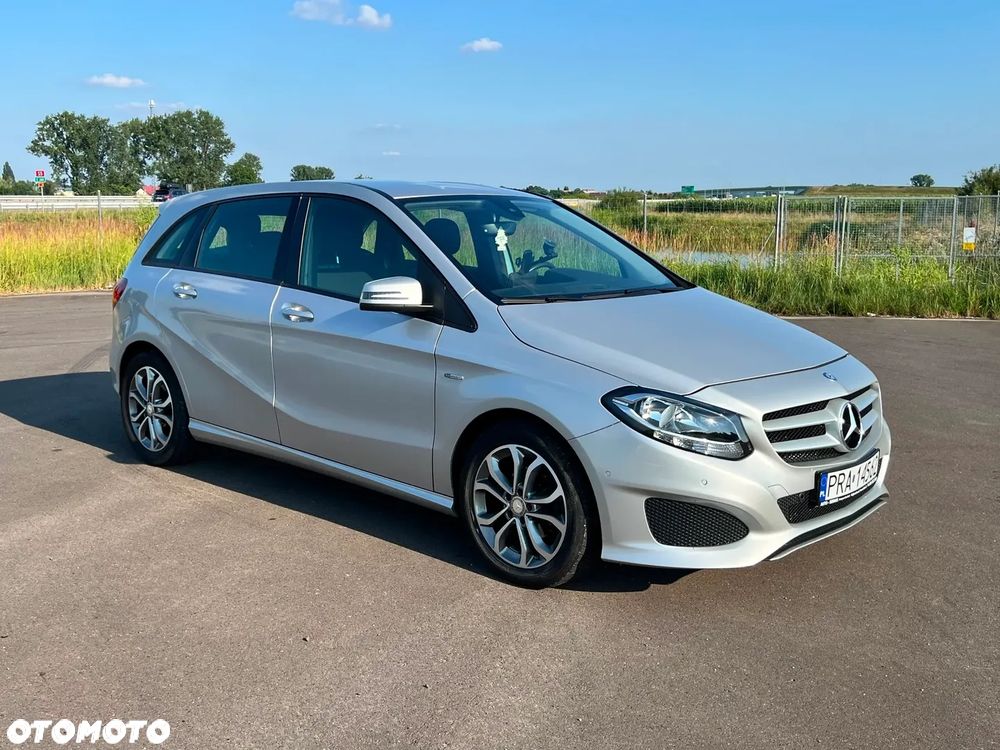 Mercedes-Benz Klasa B 180 7G-DCT - 3