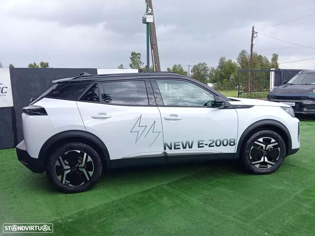Peugeot e-2008 54 kWh GT - 3
