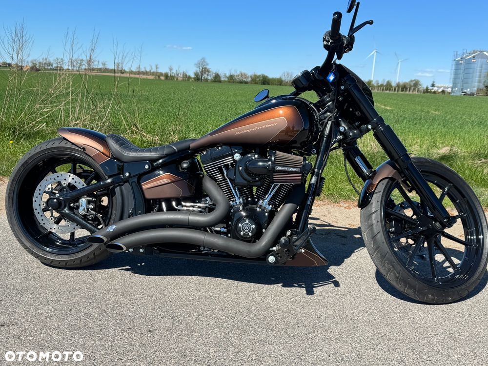 Harley-Davidson FXSB Breakout - 1