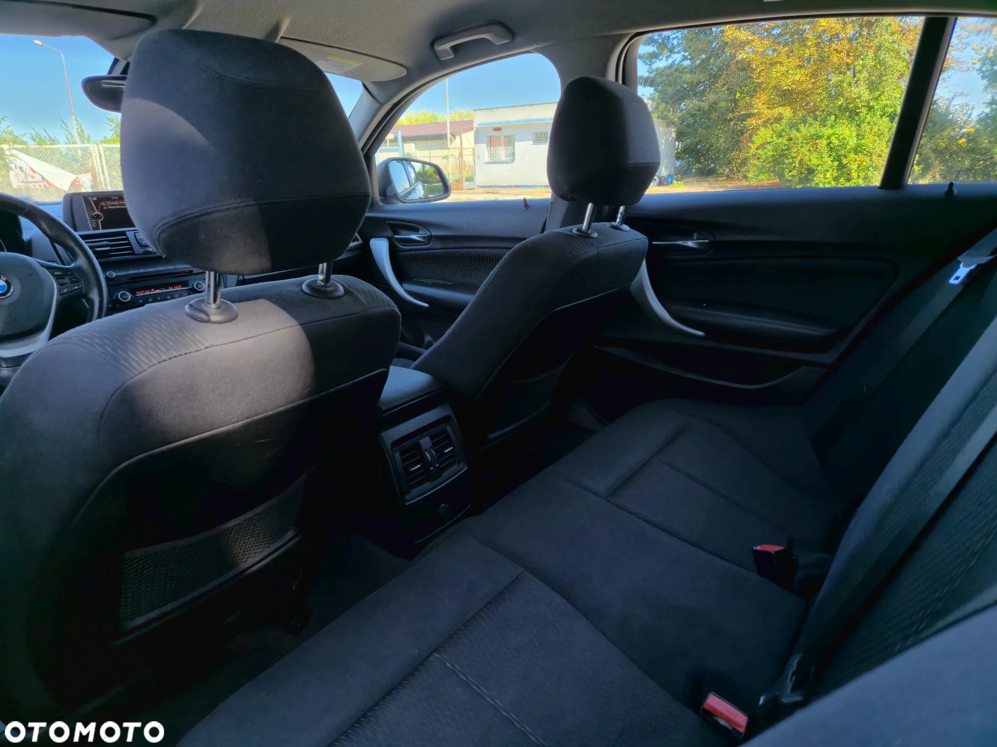 BMW Seria 1 116i - 22