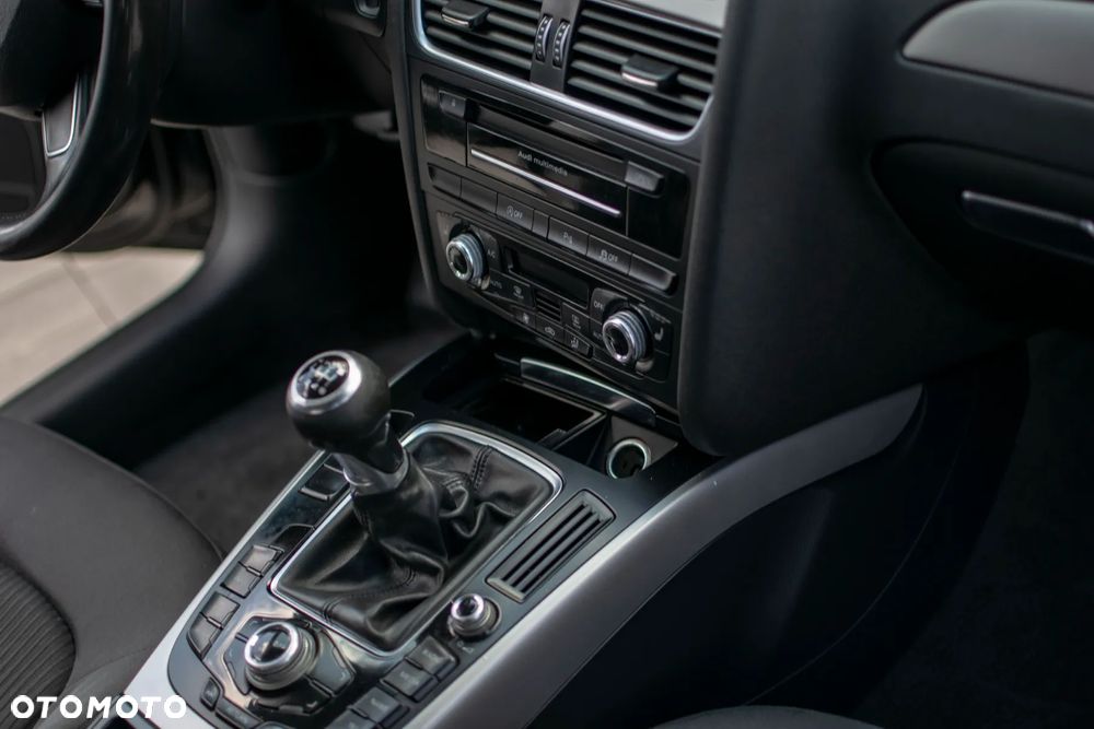 Audi A4 Avant 2.0 TDI DPF S line Sportpaket - 7
