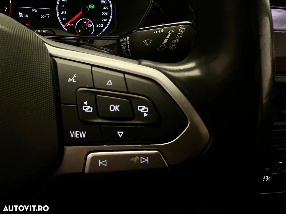 Volkswagen T-Cross - 21