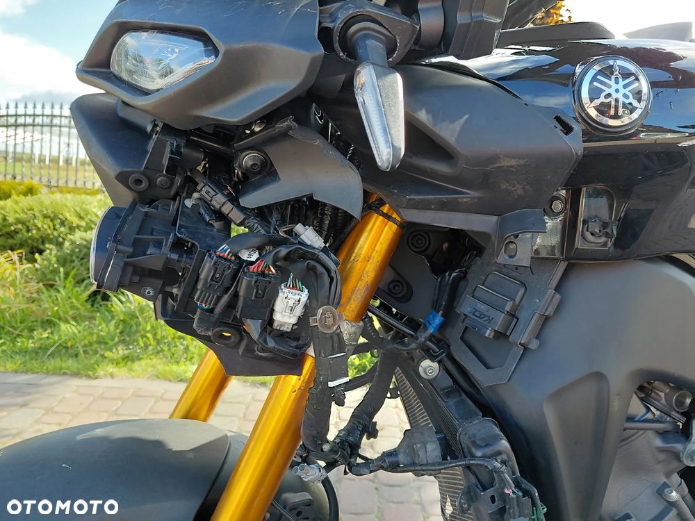 Yamaha MT - 19