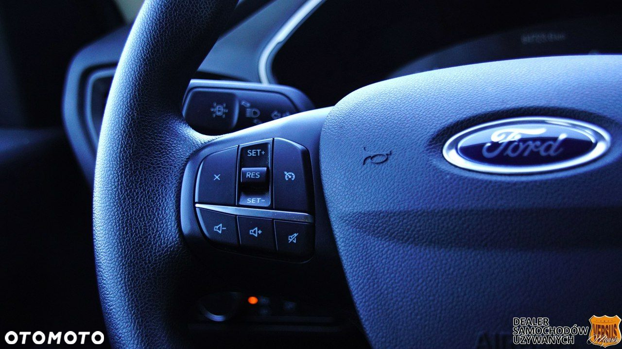 Ford Kuga - 34