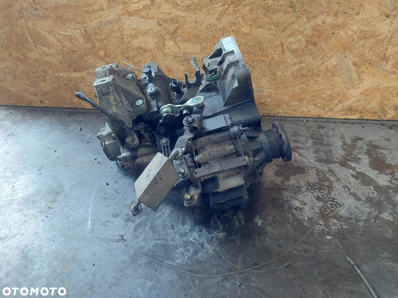 SKRZYNIA BIEGÓW SEAT TOLEDO II 1.6 8V MANUAL 5 BIEGÓW DUU - 4