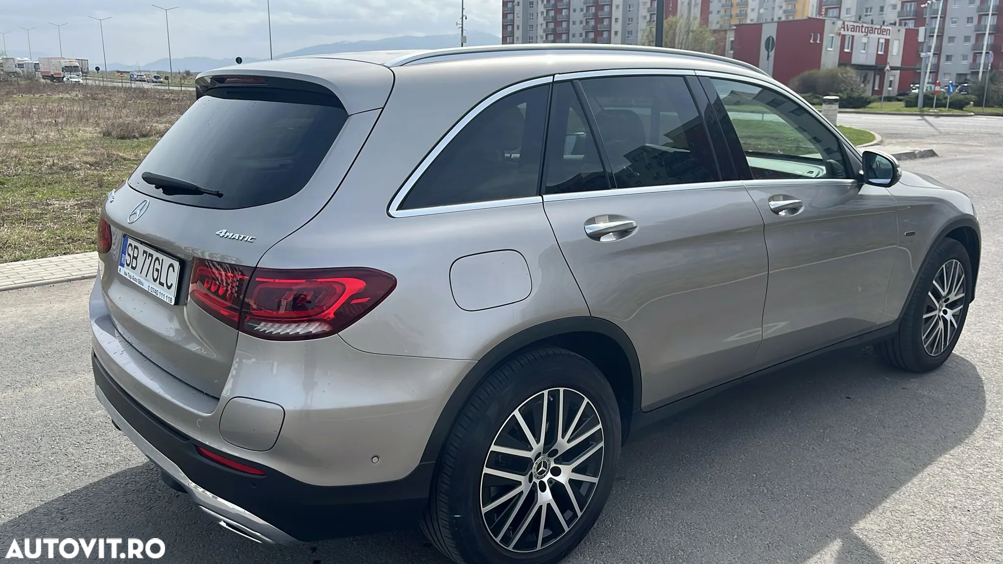 Mercedes-Benz GLC 300 de 4Matic 9G-TRONIC - 5