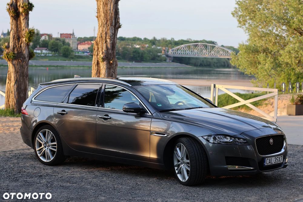 Jaguar XF - 1