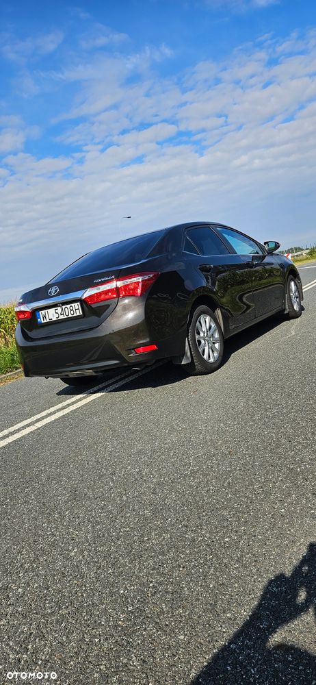 Toyota Corolla 1.6 Prestige EU6 - 18