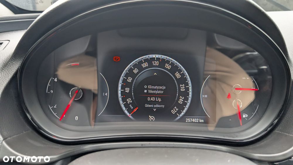 Opel Insignia 2.0 CDTI Cosmo S&S - 16