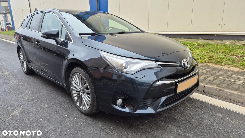 Toyota Avensis Touring Sports 1.8 Executive - 11
