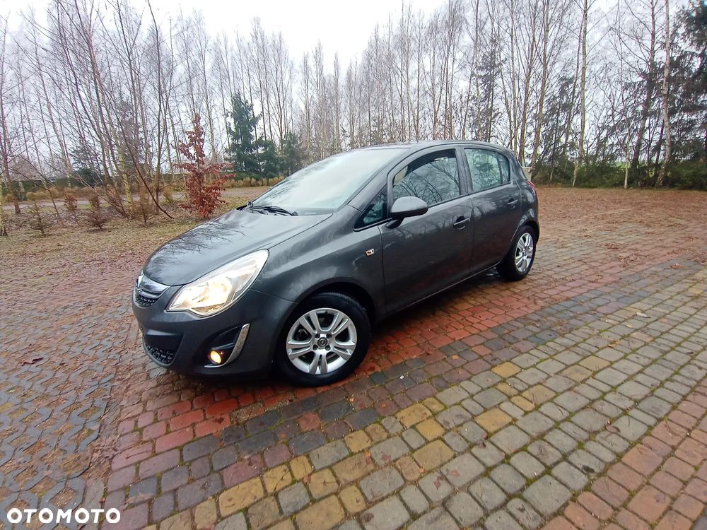 Opel Corsa 1.2 16V Cosmo - 4