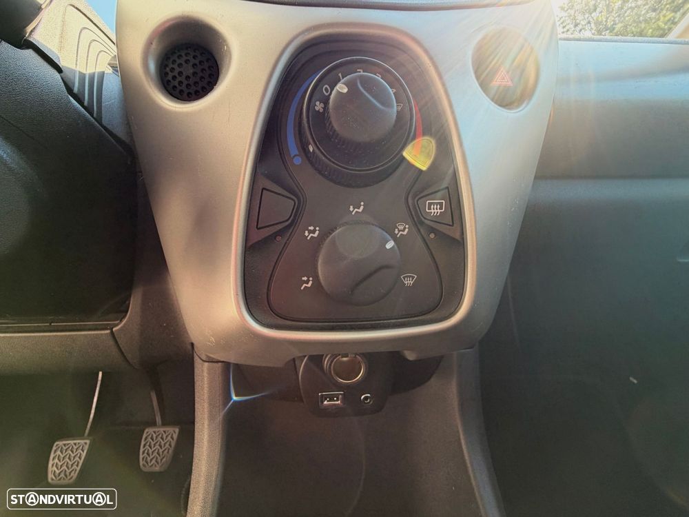 Peugeot 108 - 29