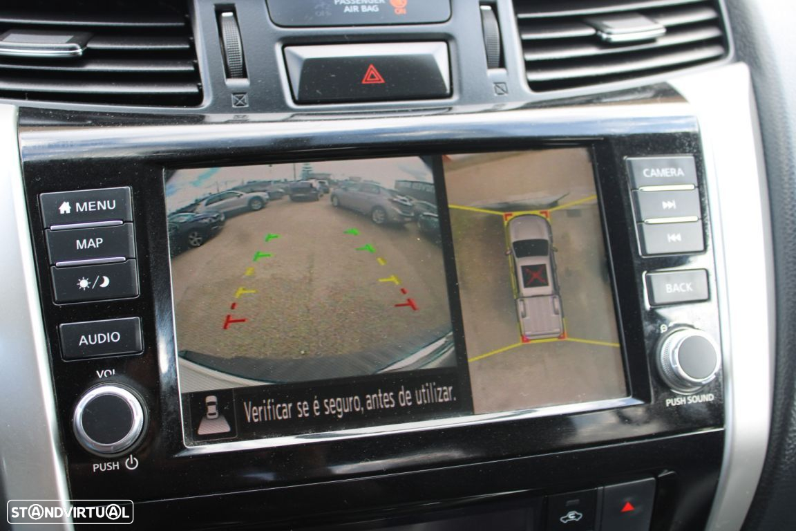 Nissan Navara 2.3 dCi CD 4WD N-Connecta Nav - 29