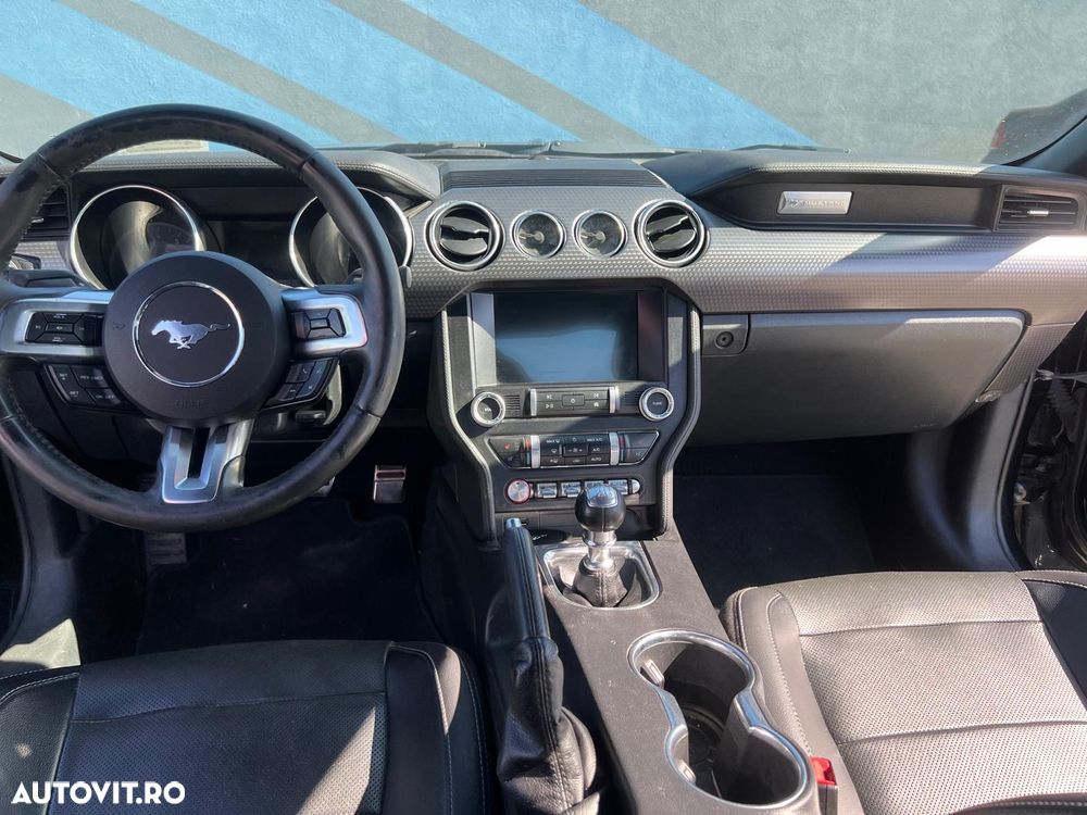 Ford Mustang 2.3 EcoBoost - 10