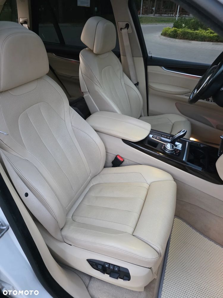 BMW X5 3.5i xDrive - 10