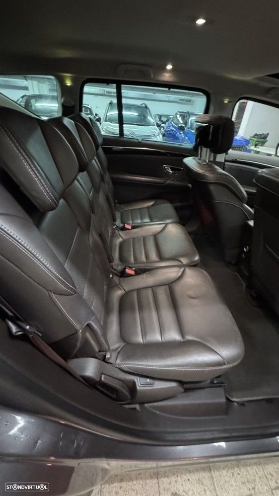 Renault Espace 1.6 dCi Initiale Paris EDC - 11