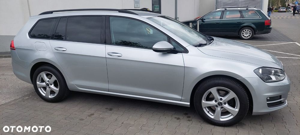 Volkswagen Golf 1.6 TDI BlueMotion Comfortline - 7