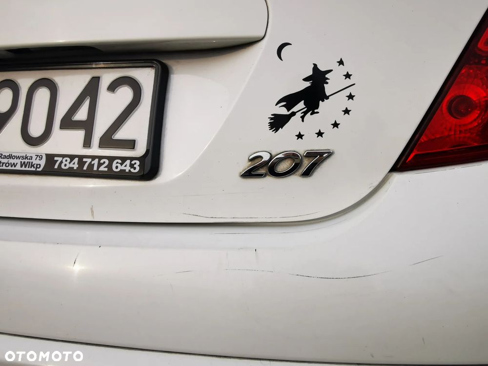Peugeot 207 - 6
