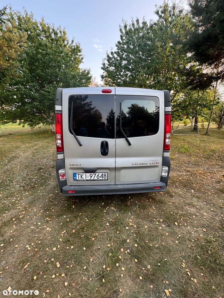 Opel Vivaro - 8