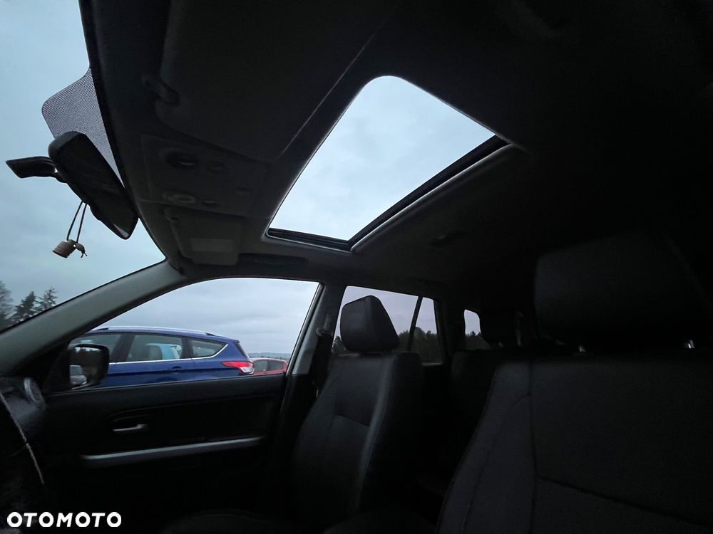 Suzuki Grand Vitara 2.0 Comfort + - 17