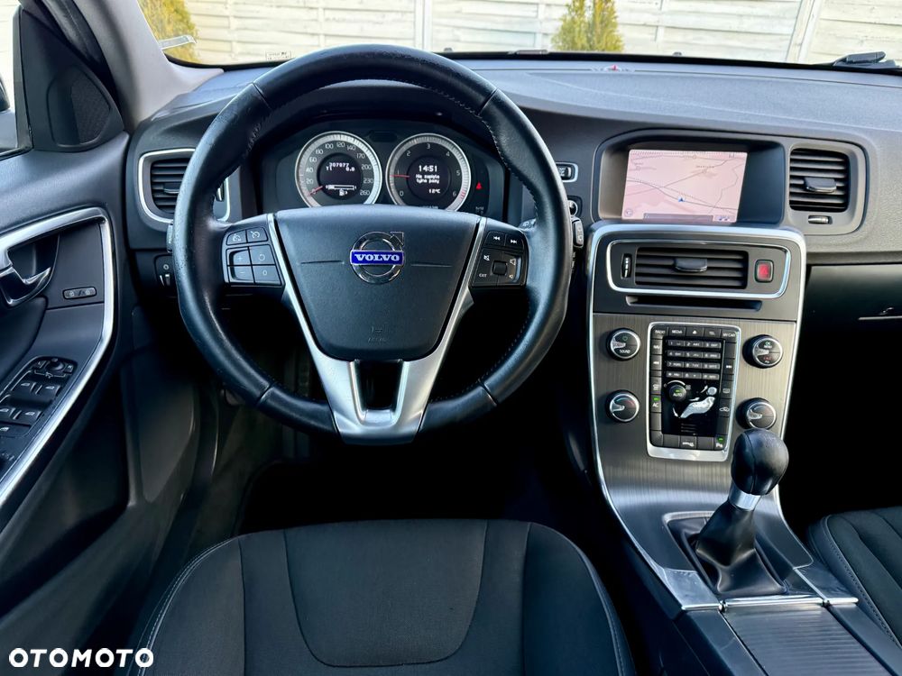 Volvo V60 DRIVe - 12