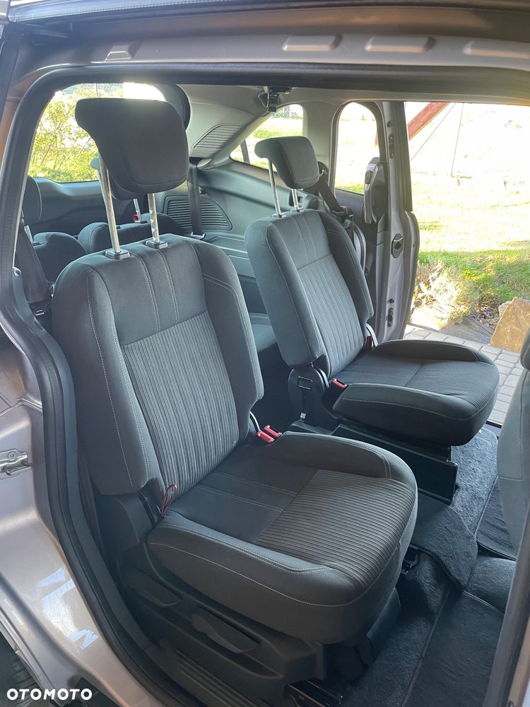 Ford Grand C-MAX 1.6 TDCi Titanium - 18
